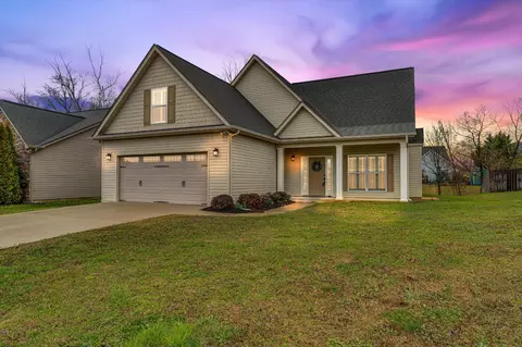 8162 Bluegill Cir, Ooltewah, TN 37363