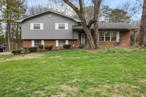 3821 Deerfoot Dr, Chattanooga, TN 37406