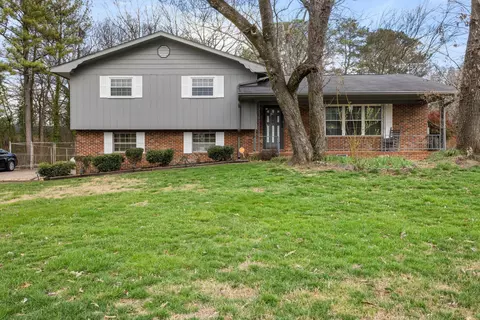 3821 Deerfoot Dr, Chattanooga, TN 37406