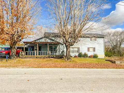 455 Laager Cir #1, Palmer, TN 37365