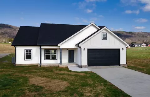 13 Golden St, Dunlap, TN 37327