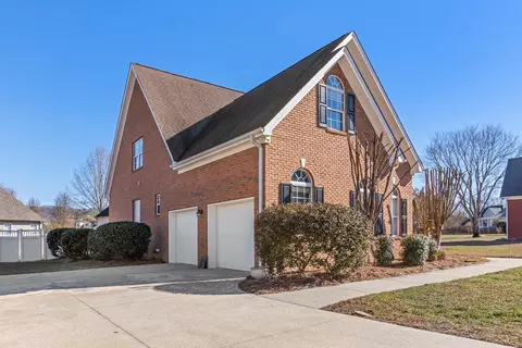8429 Streamside Dr, Ooltewah, TN 37363 photo 28