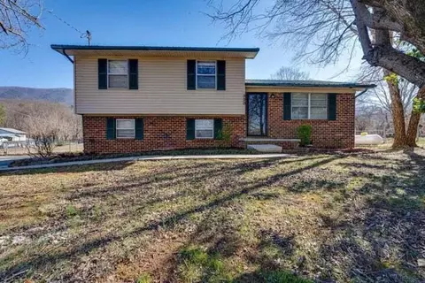 520 Mountain View Rd, Benton, TN 37307
