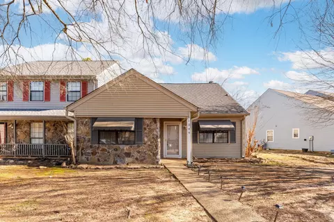 1349 Village Green Dr, Hixson, TN 37343