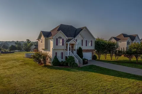 122 SE Peach Blossom Ln, Calhoun, GA 30701