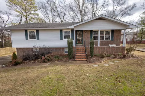 11 Edgewood Cir, Fort Oglethorpe, GA 30742