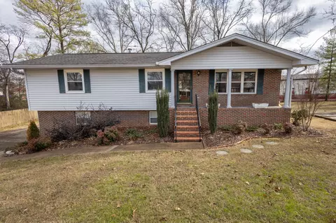 11 Edgewood Cir, Fort Oglethorpe, GA 30742