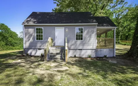 1502 Tunnel Blvd, Chattanooga, TN 37411