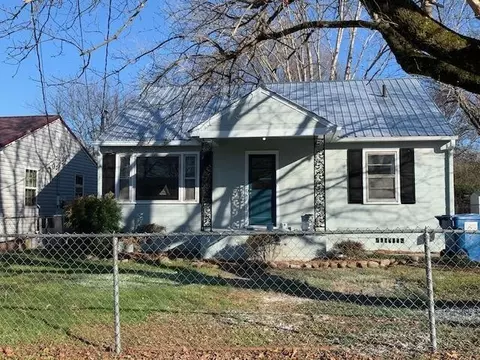 716 Carden Ave, Rossville, GA 30741