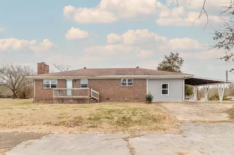 10 Graham Cir, Rock Spring, GA 30739