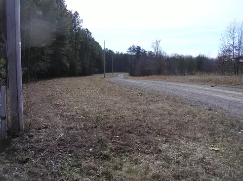 300 Trail Of Tears Rd, Spencer, TN 38585