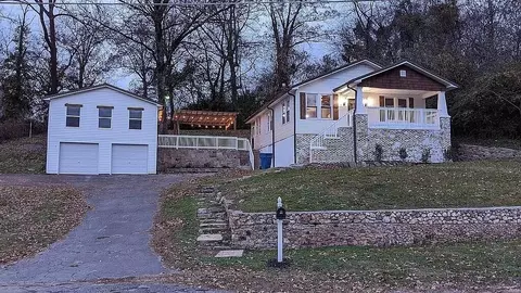 2627 Oakwood Cir, Chattanooga, TN 37415