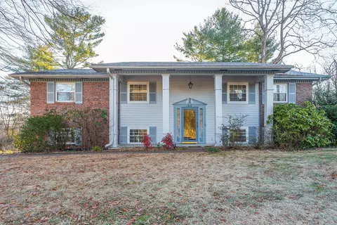 1012 Olde Mill Ln, Hixson, TN 37343