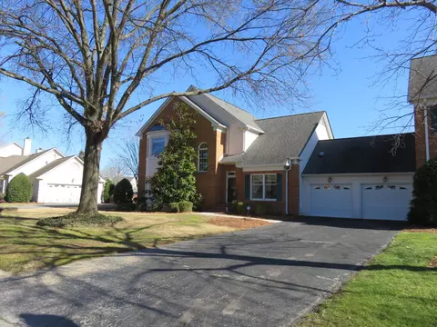 1130 Constitution Dr, Chattanooga, TN 37405