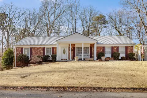 3515 NW Crestwood Dr, Cleveland, TN 37312