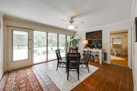 1403 Taft Hwy, Signal Mountain, TN 37377