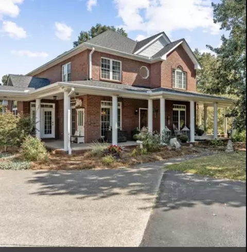 6344 Morton Road Rd, Greenbrier, TN 37073