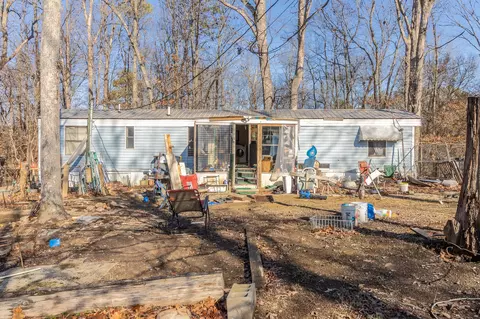 1204 Derby Dr, Cohutta, GA 30710