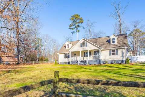 212 NE Hazel Ln, Dalton, GA 30721 photo 3