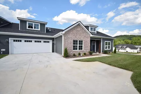 819 Wellstone Dr, Chattanooga, TN 37405