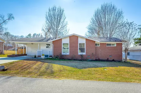 8006 Plaxco Dr, Chattanooga, TN 37421