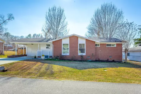 8006 Plaxco Dr, Chattanooga, TN 37421