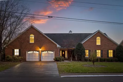1050 Heritage Landing Dr, Chattanooga, TN 37405