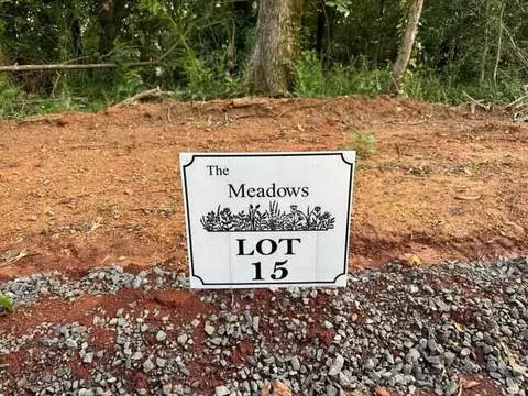 15 The Mdws, Riceville, TN 37370