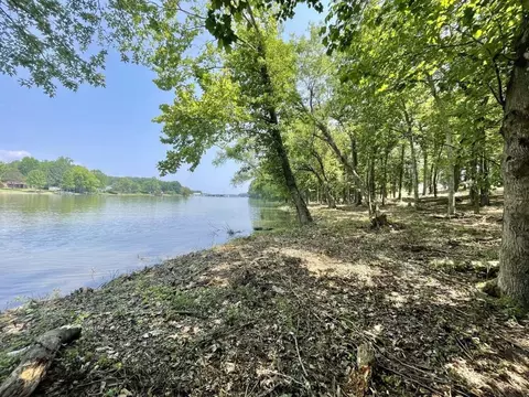 9201 Clark Trace Ln, Harrison, TN 37341