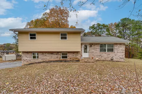 2428 Meade Cir, Chattanooga, TN 37406