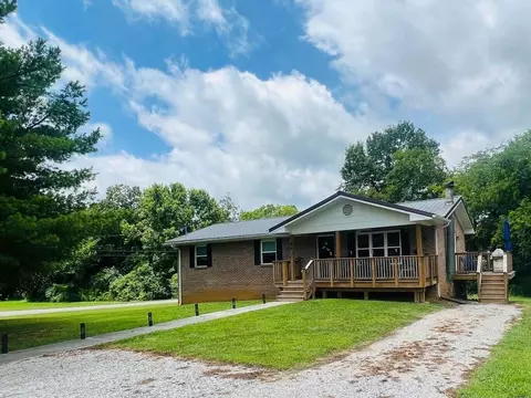 95 Rosewood Dr, Trenton, GA 30752