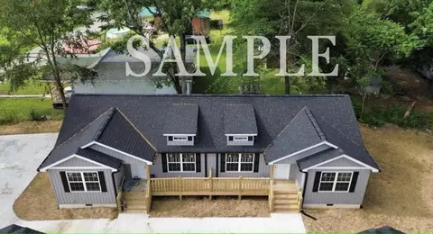 158 Callahan Cavender Rd, Dalton, GA 30721