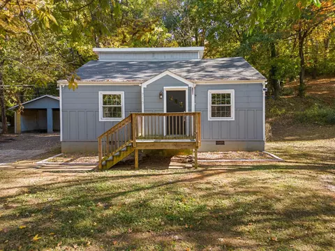 710 Runyan Dr, Chattanooga, TN 37405