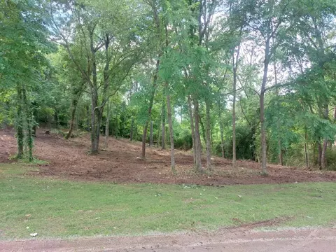 5725 Laurel Ridge Rd, Chattanooga, TN 37416