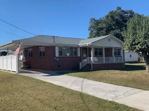 15 Evelyn Dr, Rossville, GA 30741