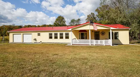 362 County Rd 61, Riceville, TN 37370