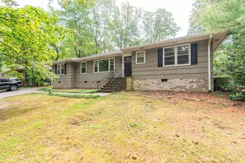 614 Texas Ave, Signal Mountain, TN 37377