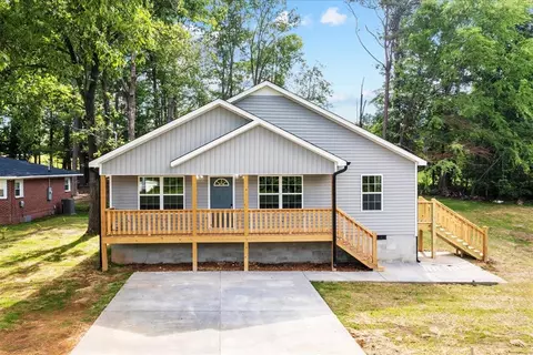 207 Avis Dr, Dalton, GA 30721