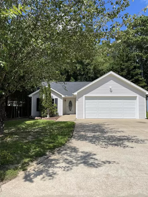 3949 Alexis Cir, Chattanooga, TN 37406