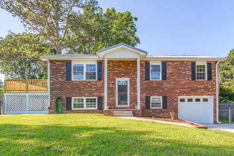 202 Langley Dr, La Fayette, GA 30728
