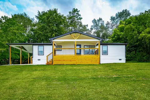 1542 Dallas Lake Rd, Hixson, TN 37343