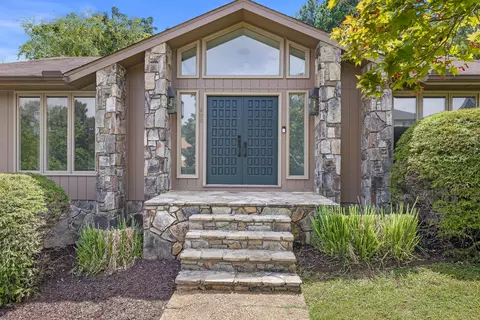 408 Pine Bluff Dr, Chattanooga, TN 37412