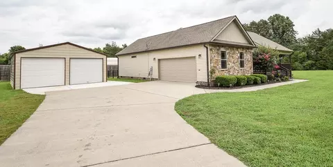 1224 NE Old Charleston Rd, Cleveland, TN 37312