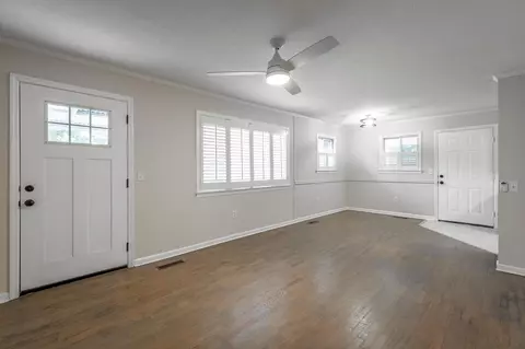 8321 Oak Dr, Chattanooga, TN 37421