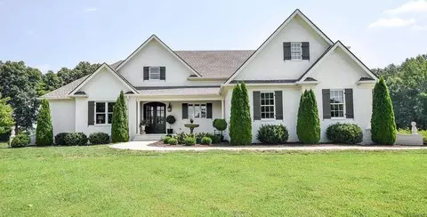 389 SE Strawhill Rd, Cleveland, TN 37323