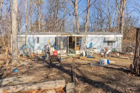 1204 Derby Dr, Cohutta, GA 30710