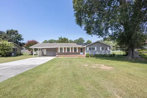 421 Hasty Dr, Tunnel Hill, GA 30755