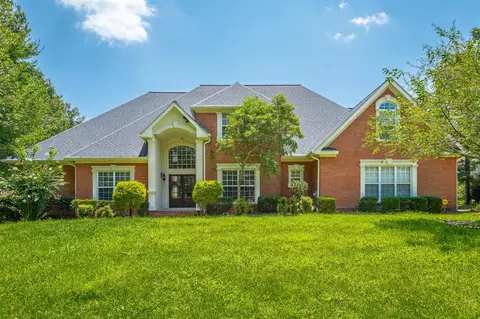 802 Secret Garden Dr, Chattanooga, TN 37421