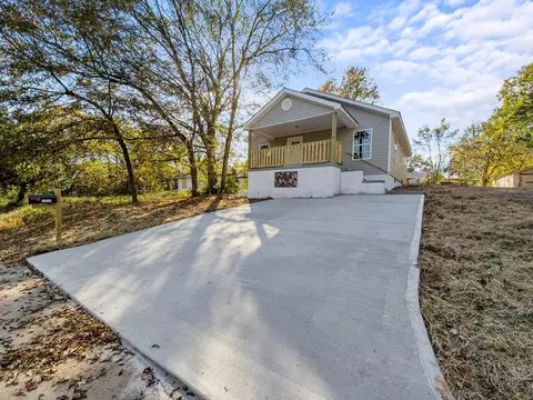 1311 Felice St, Dalton, GA 30721