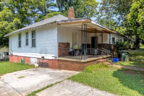 1112 Hill St, Dalton, GA 30720